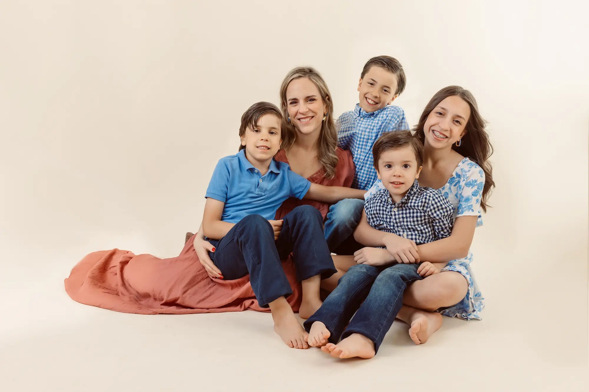 mothers-day-family-studio-portrait