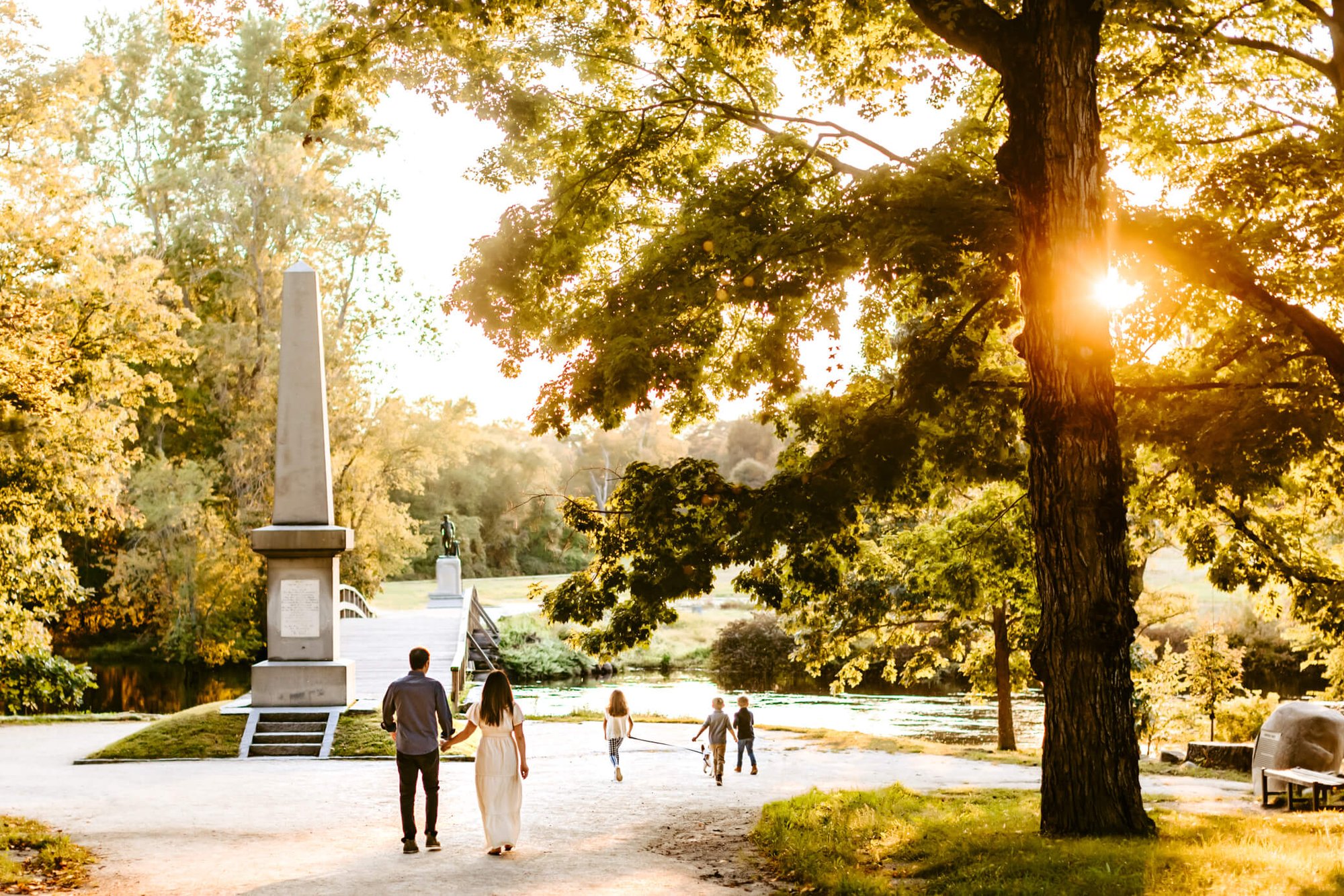 Old North Bridge Concord - Fall famiy photo in Boston-10