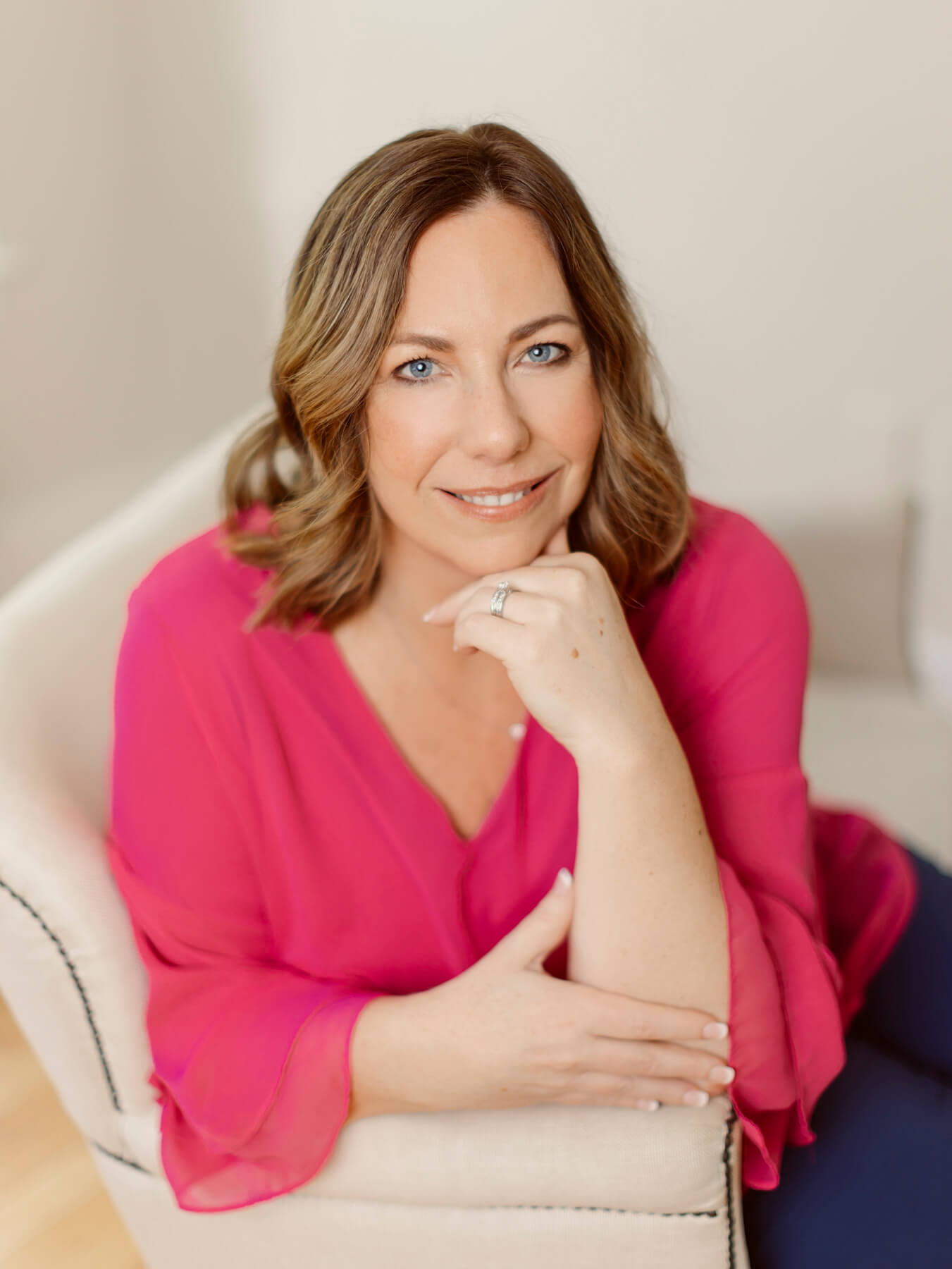 headshots in studio - women-3